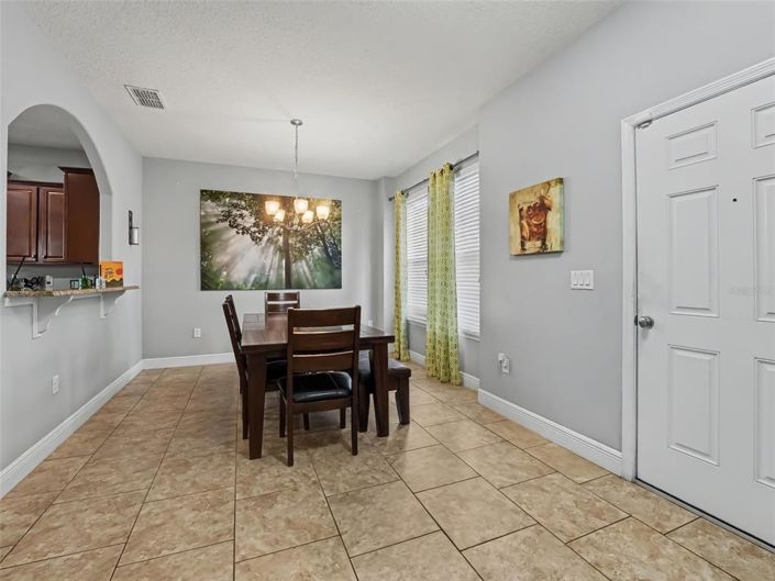 Image No.5-5 Bed House for sale