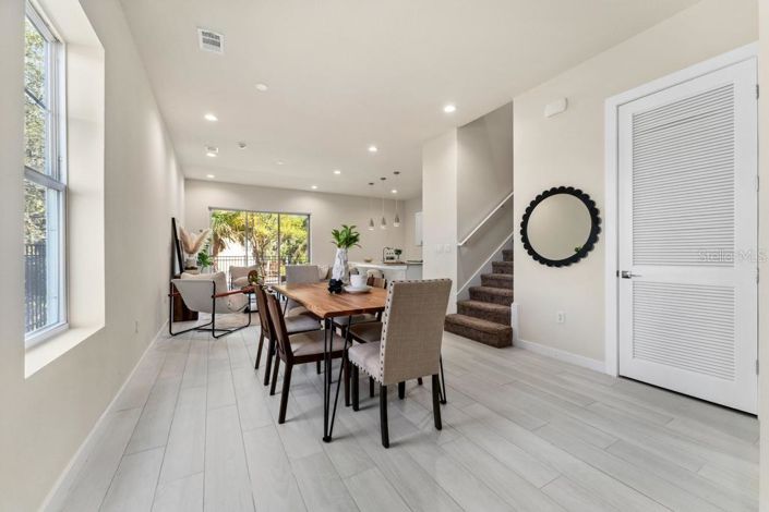 Image No.4-5 Bed Townhouse for sale