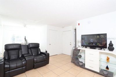 fa005713-464