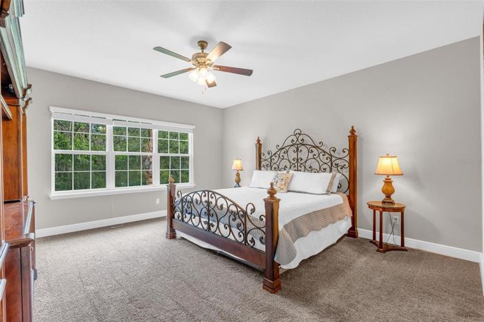 Image No.36-6 Bed House for sale