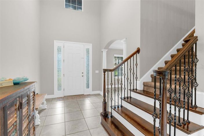 Image No.4-6 Bed House for sale
