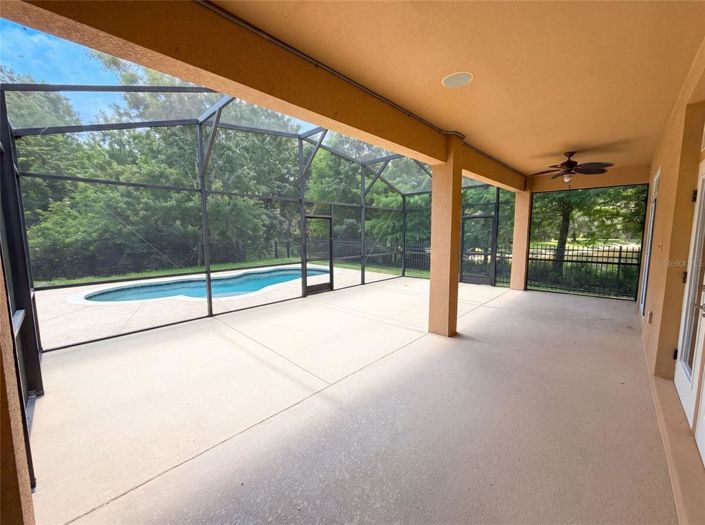 Image No.40-5 Bed House for sale