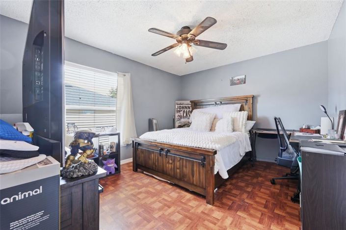 Image No.29-4 Bed House for sale