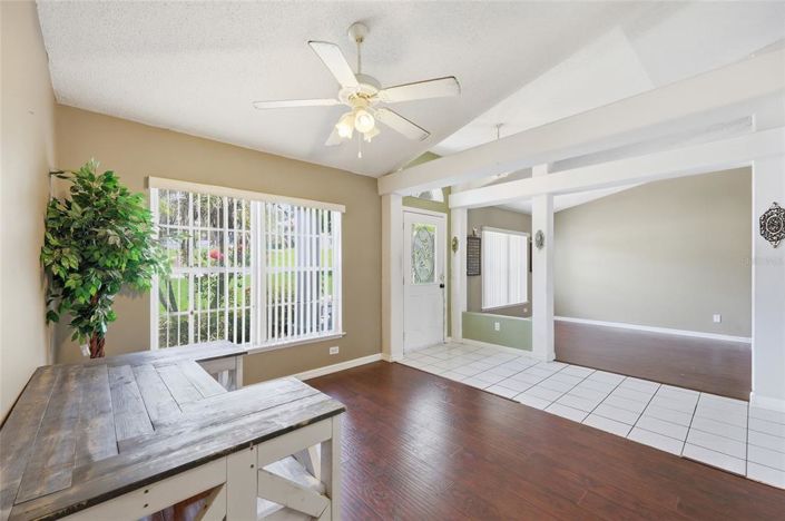 Image No.8-4 Bed House for sale