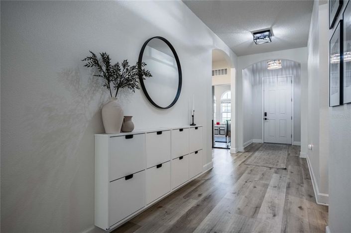 Image No.22-4 Bed House for sale