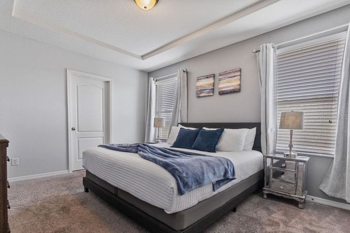 Image No.45-5 Bed Townhouse for sale