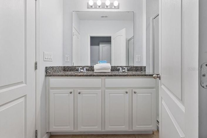 Image No.49-5 Bed Townhouse for sale