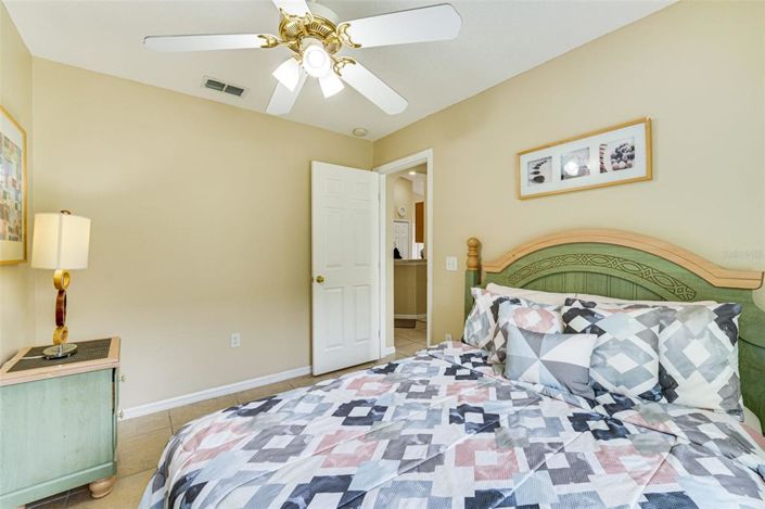 Image No.18-4 Bed House for sale