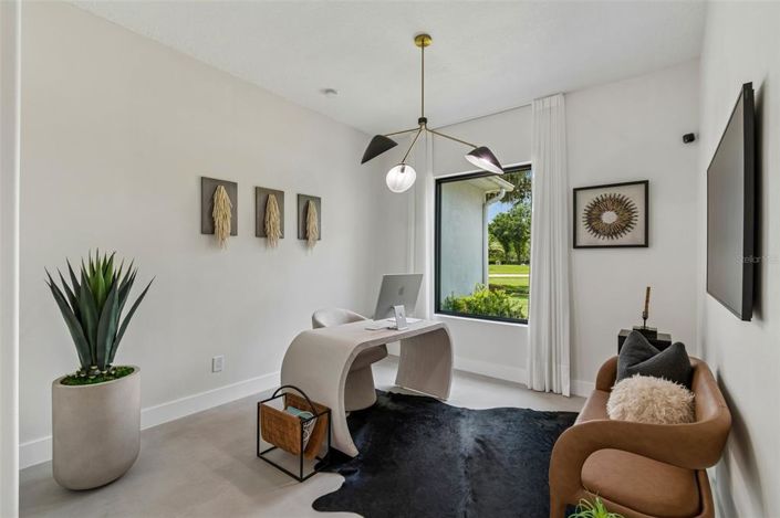 Image No.35-4 Bed House for sale