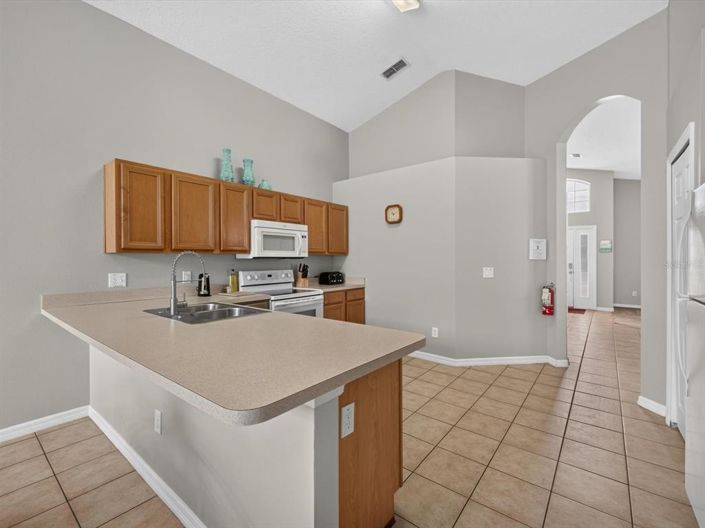 Image No.6-4 Bed House for sale