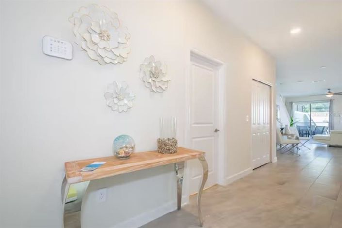 Image No.3-5 Bed Townhouse for sale