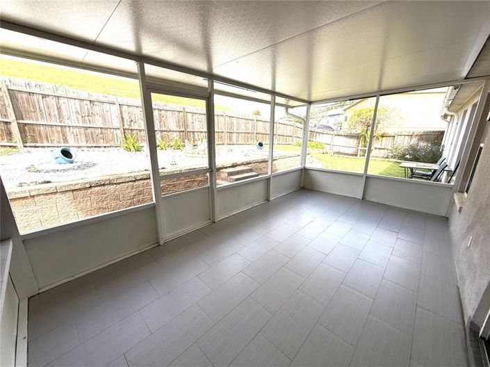 Image No.19-3 Bed House for sale