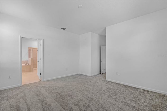 Image No.15-4 Bed House for sale