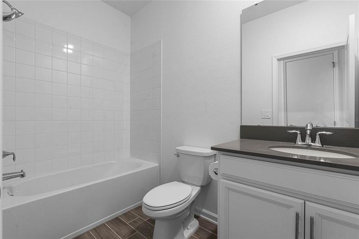 Image No.21-4 Bed House for sale