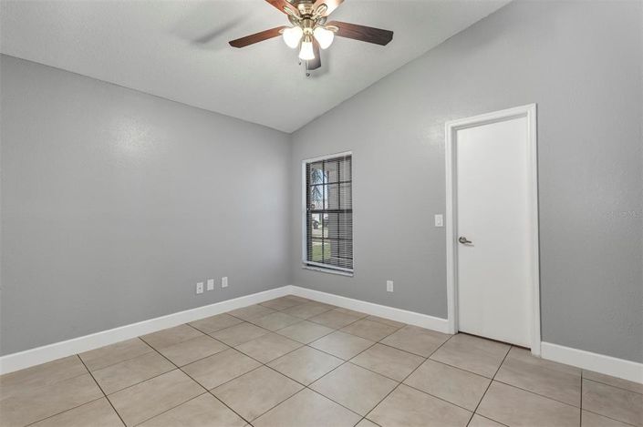 Image No.25-3 Bed House for sale