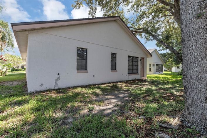Image No.35-3 Bed House for sale
