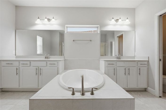 Image No.42-4 Bed House for sale