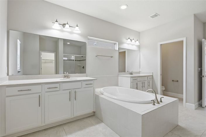 Image No.44-4 Bed House for sale