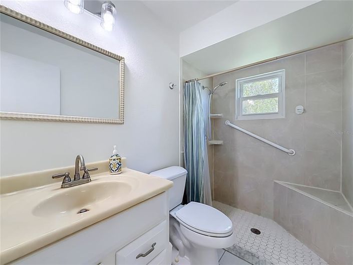 Image No.36-4 Bed House for sale