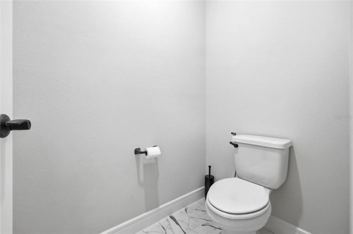 Image No.39-5 Bed House for sale
