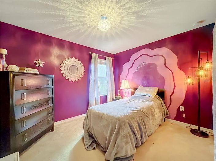 Image No.17-4 Bed House for sale