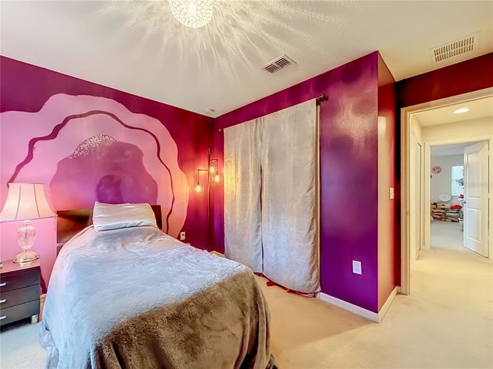 Image No.19-4 Bed House for sale