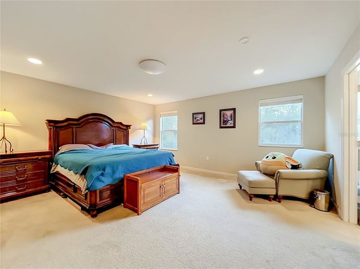 Image No.21-4 Bed House for sale