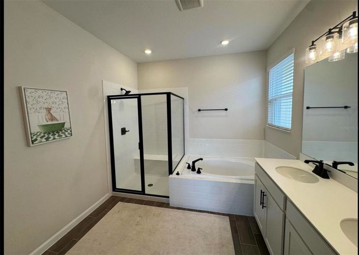 Image No.21-4 Bed House for sale