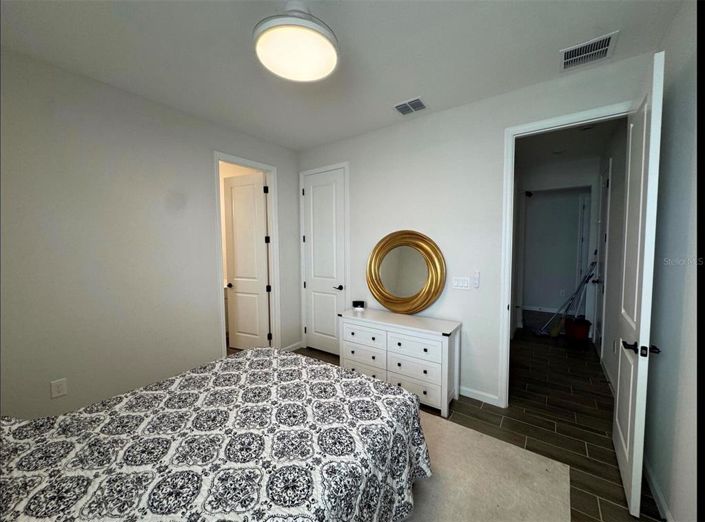 Image No.25-4 Bed House for sale