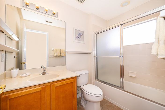 Image No.21-4 Bed House for sale