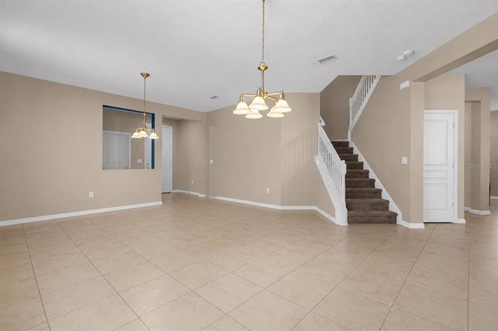 Image No.9-5 Bed House for sale