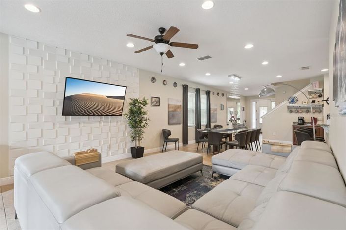 Image No.18-6 Bed House for sale