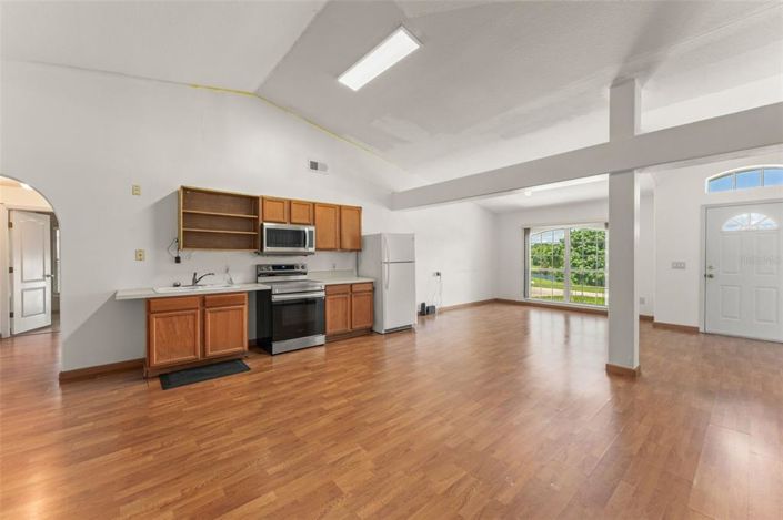 Image No.13-3 Bed House for sale