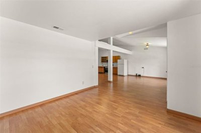 8d076785-350