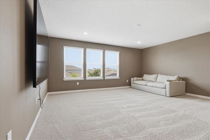 Image No.30-5 Bed House for sale