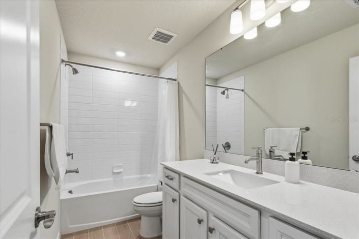 Image No.32-5 Bed House for sale