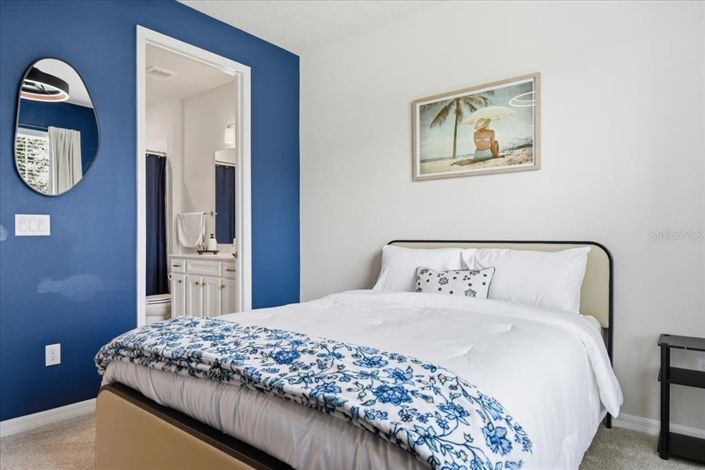 Image No.7-5 Bed House for sale
