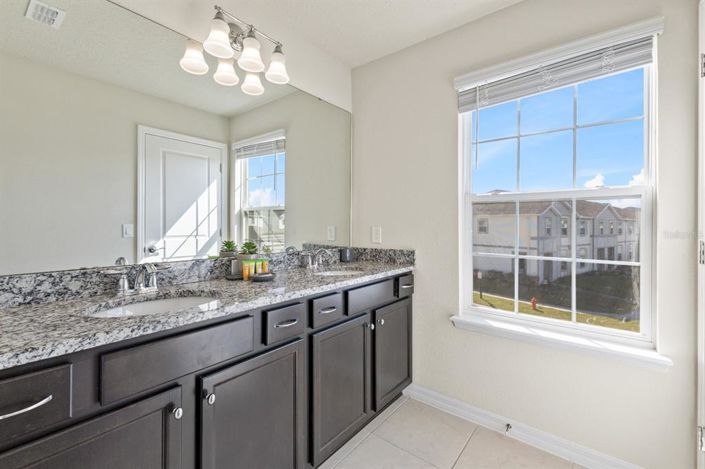 Image No.44-6 Bed House for sale