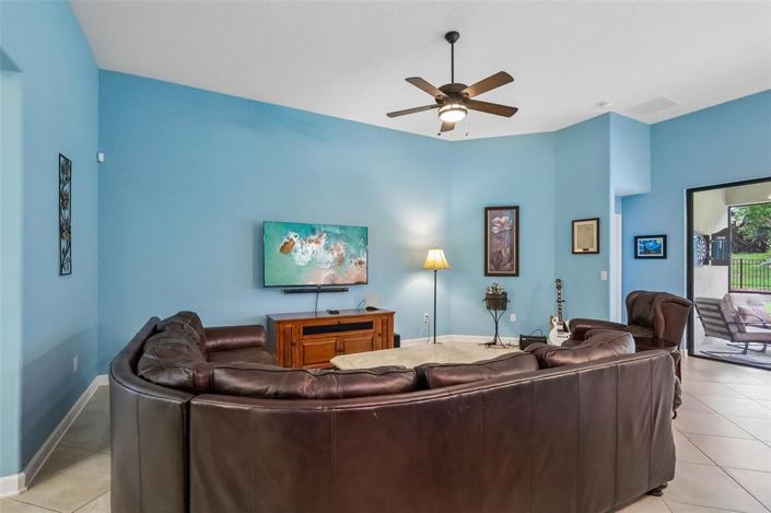 Image No.19-4 Bed House for sale