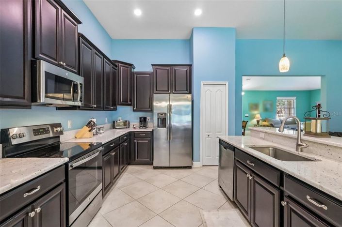 Image No.3-4 Bed House for sale