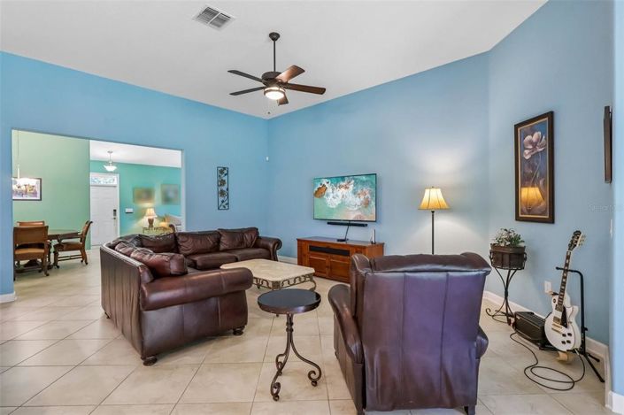 Image No.4-4 Bed House for sale