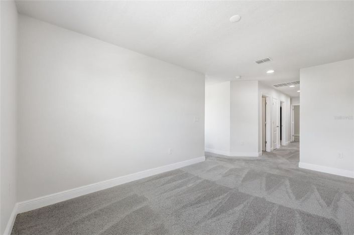 Image No.9-5 Bed House for sale