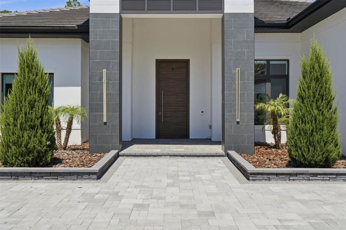 Image No.3-5 Bed House for sale