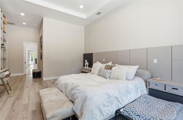 Image No.39-5 Bed House for sale