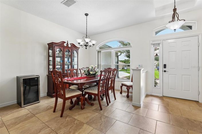 Image No.4-5 Bed House for sale