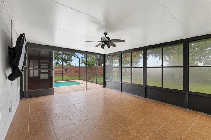 Image No.41-5 Bed House for sale
