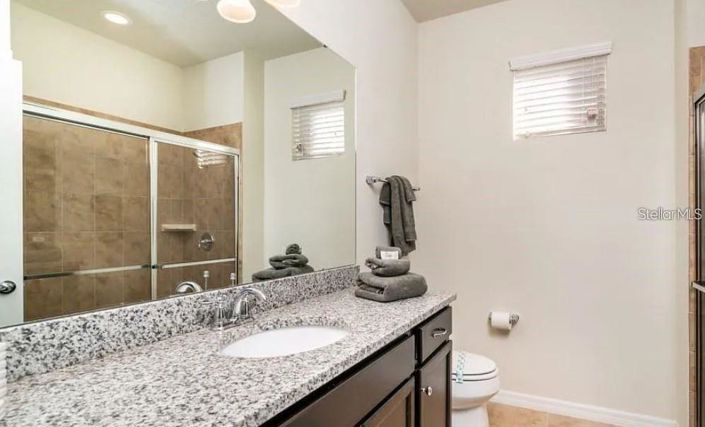 Image No.25-9 Bed House for sale