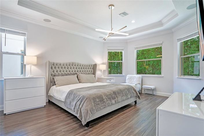 Image No.30-4 Bed House for sale