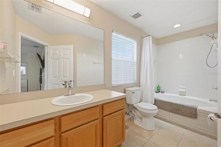 Image No.8-3 Bed Townhouse for sale
