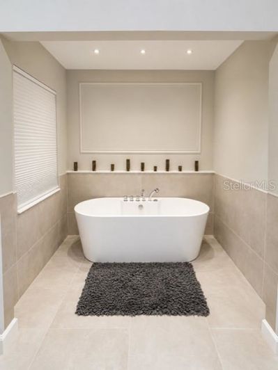 Image No.22-5 Bed House for sale